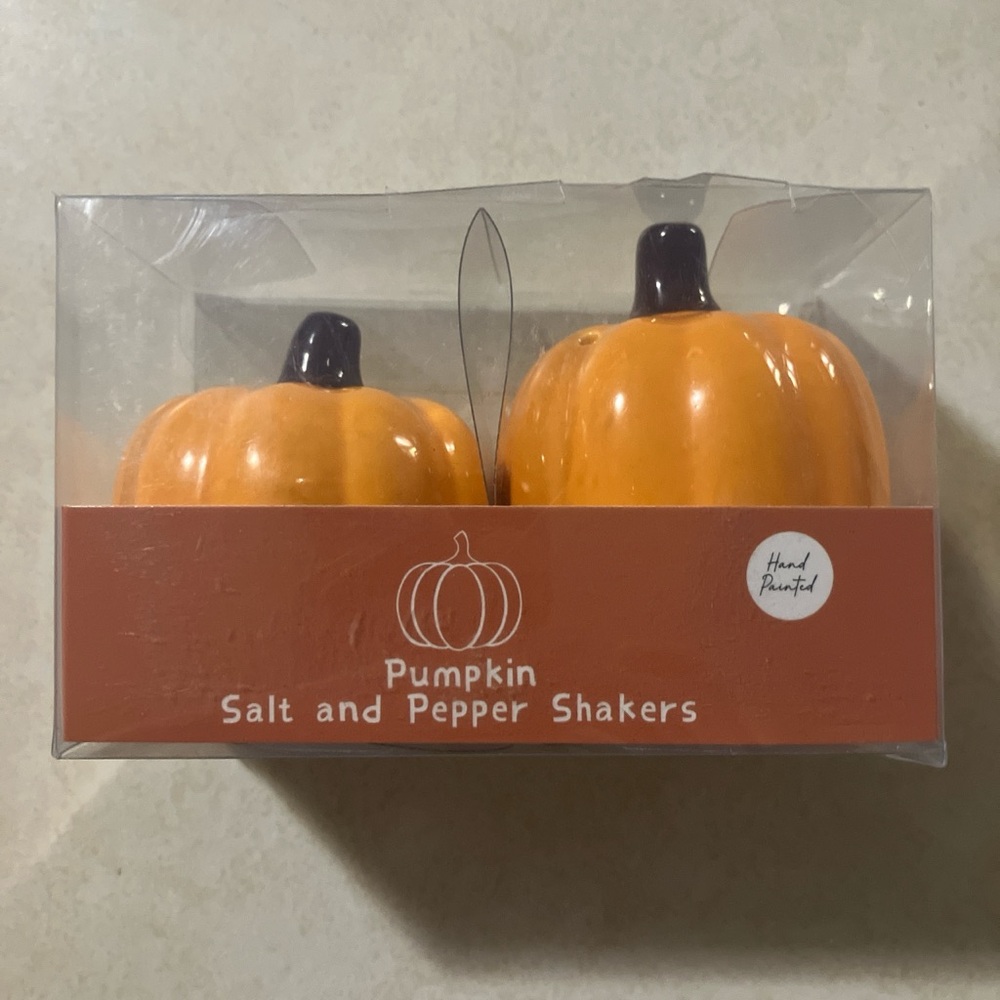 Pumpkin Salt and Pepper Shakers - Orange